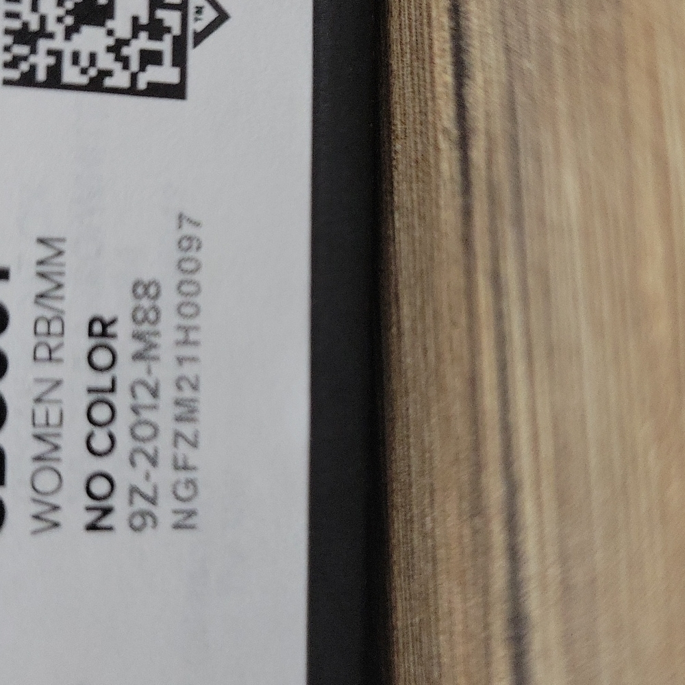 Converse shoes Brand new in the box authentic uper textile. - Picture 13 of 13